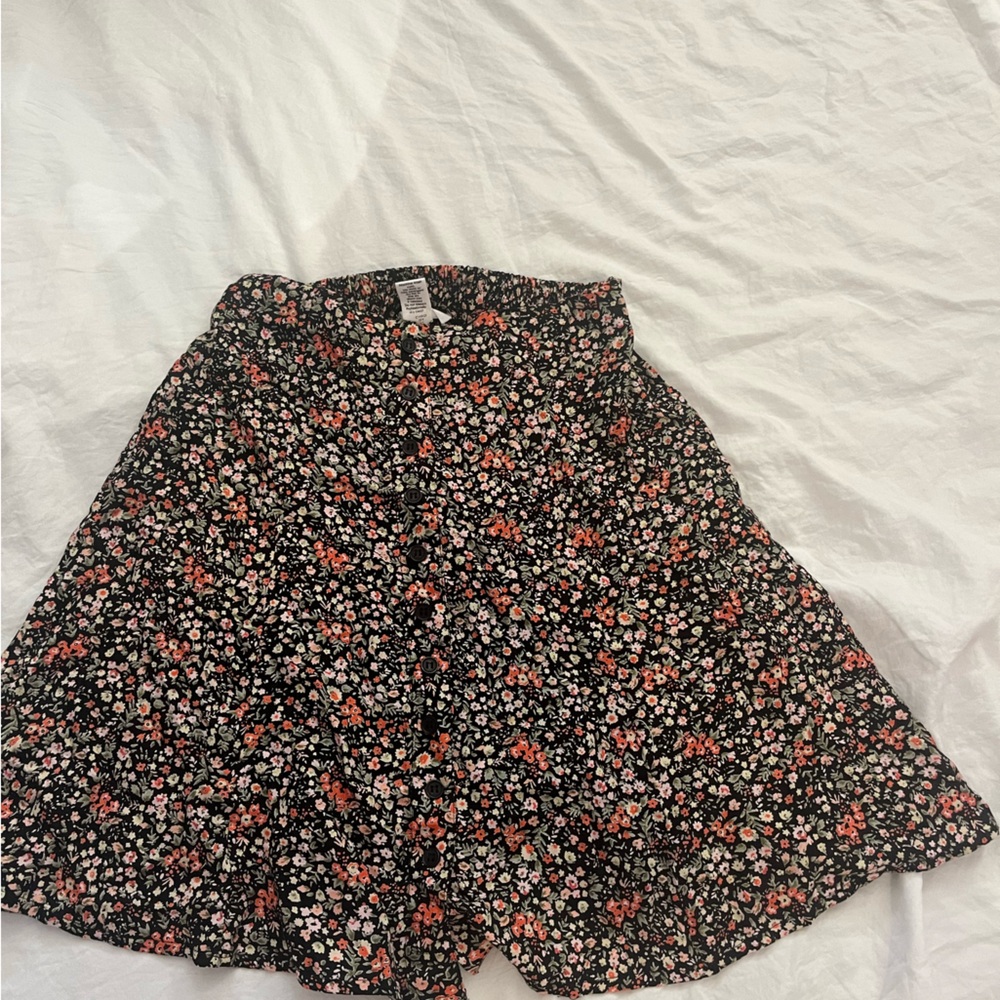 floral skirt
